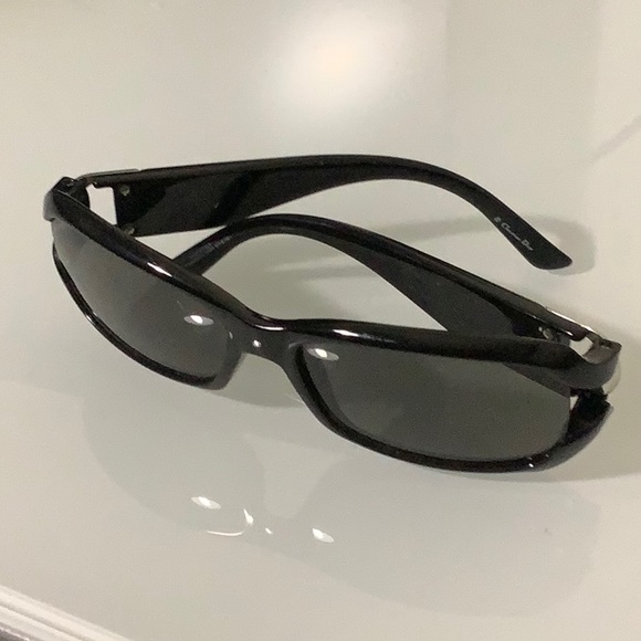 Sunglasses by Dior - Picture 5 of 5